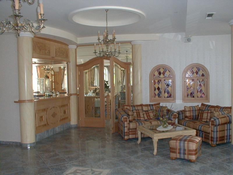 Hotel Und Restaurant Waldschloesschen Crivitz Interior foto